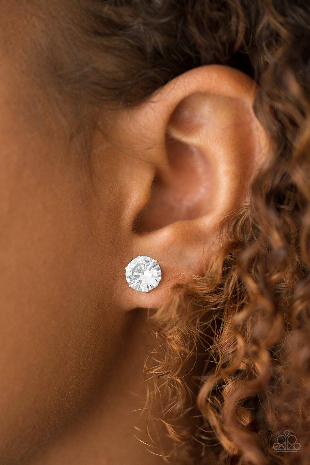 Paparazzi stud store earrings