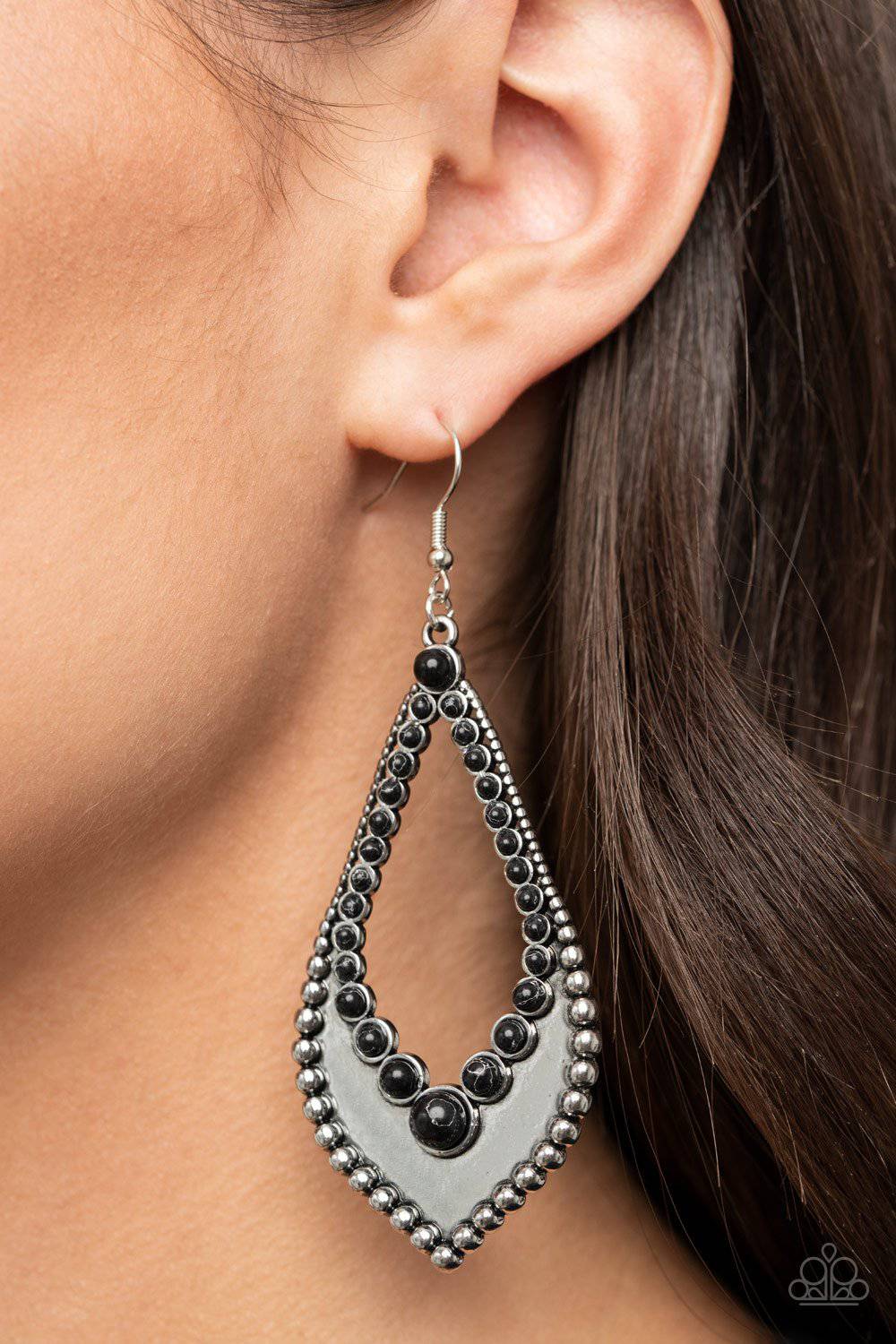 Paparazzi black and hot sale silver earrings