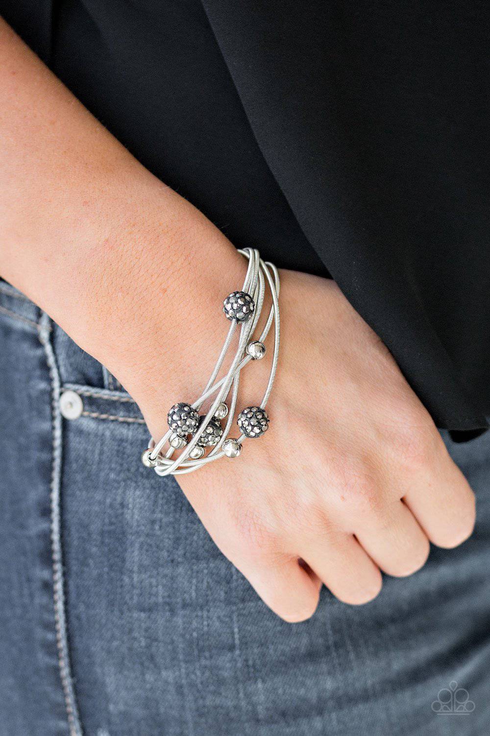 Paparazzi on sale hematite bracelet