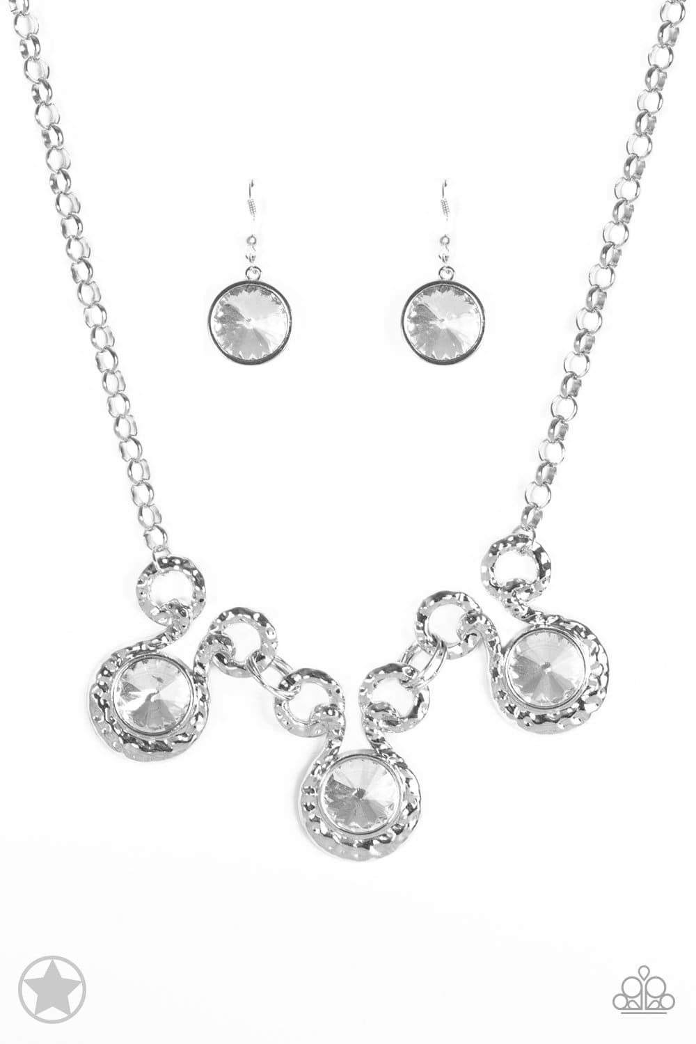Hypnotized - Silver Blockbuster Necklace - Paparazzi Accessories - GlaMarous Titi Jewels