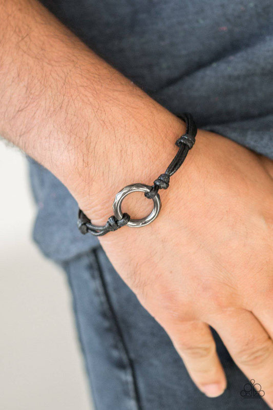 Urban Outsider - Black - GlaMarous Titi Jewels