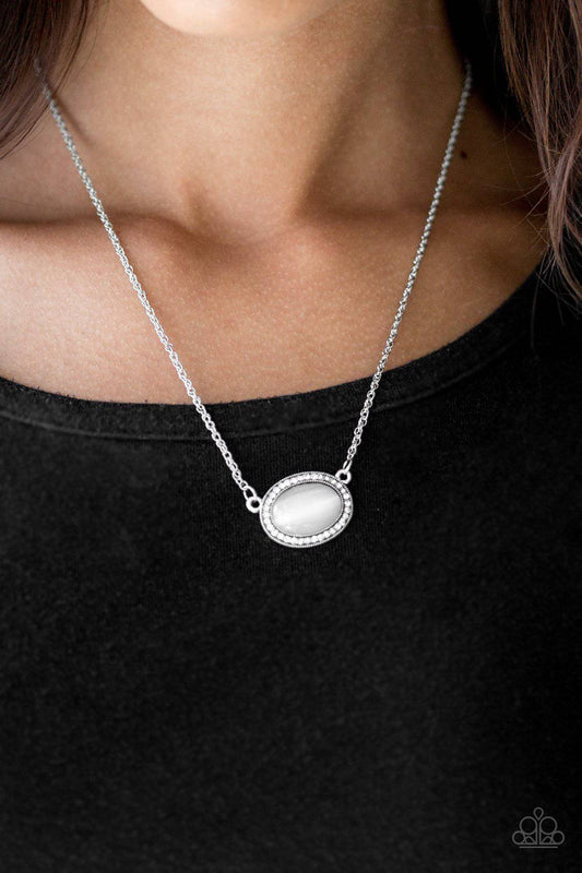 Anything GLOWS - White - GlaMarous Titi Jewels