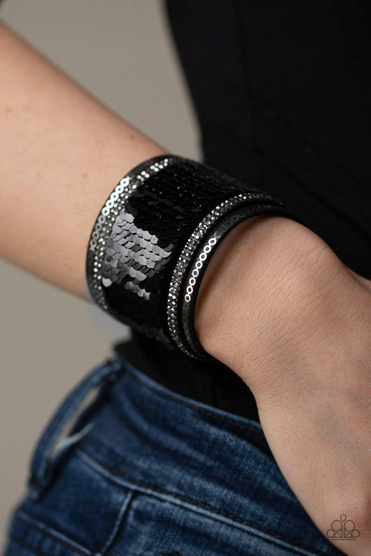 Heads Or MERMAID Tails - Black - GlaMarous Titi Jewels