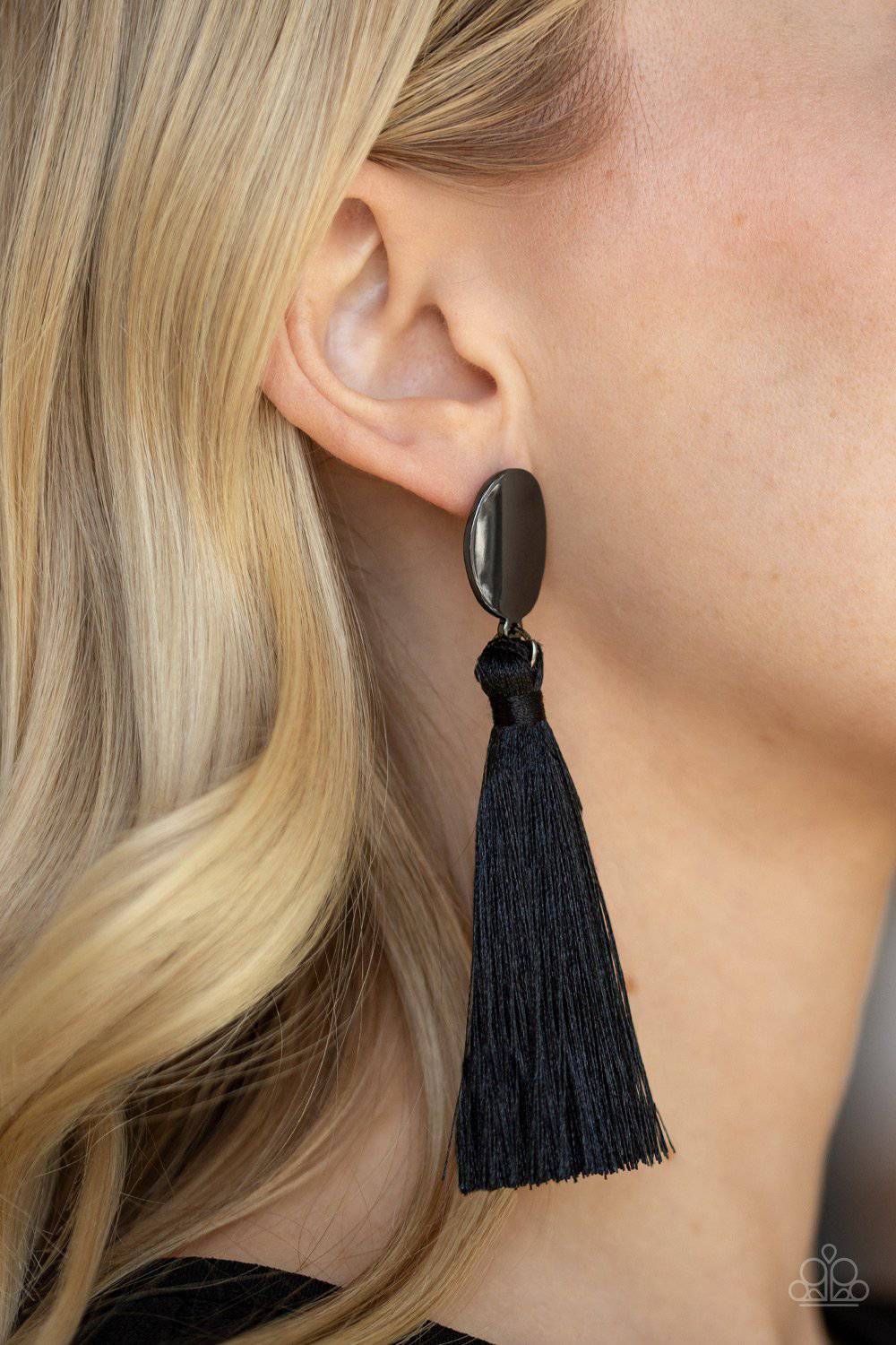 Va Va PLUME Black Earrings - GlaMarous Titi Jewels