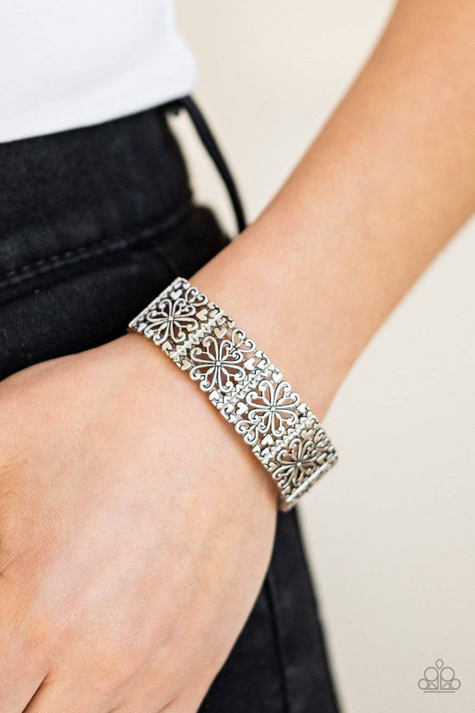 Summer Scandal - Silver Stretchy Bracelet - Paparazzi Accessories - GlaMarous Titi Jewels