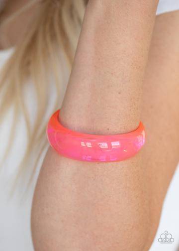 Major Material Girl - Pink Acrylic Bangle Bracelet - Paparazzi Accessories - GlaMarous Titi Jewels