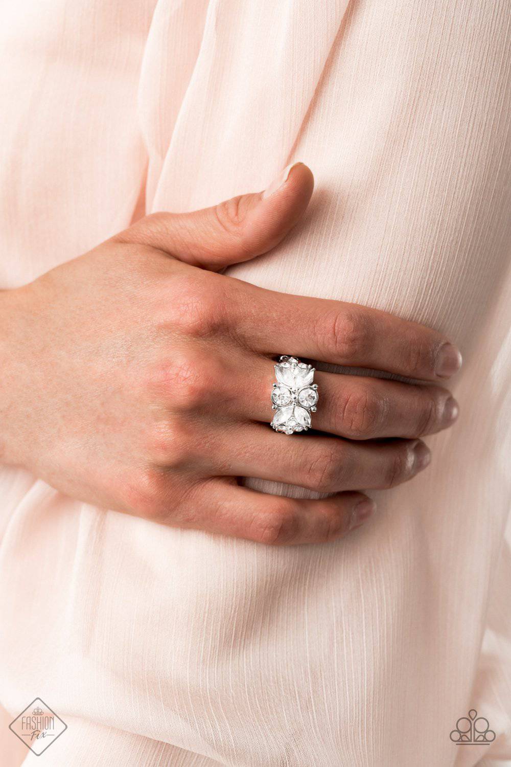 Sparkly State of Mind - White Rhinestone Ring - Paparazzi Accessories - GlaMarous Titi Jewels