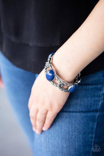 Dreamy Gleam - Blue Stretchy Bracelet - Paparazzi Accessories - GlaMarous Titi Jewels
