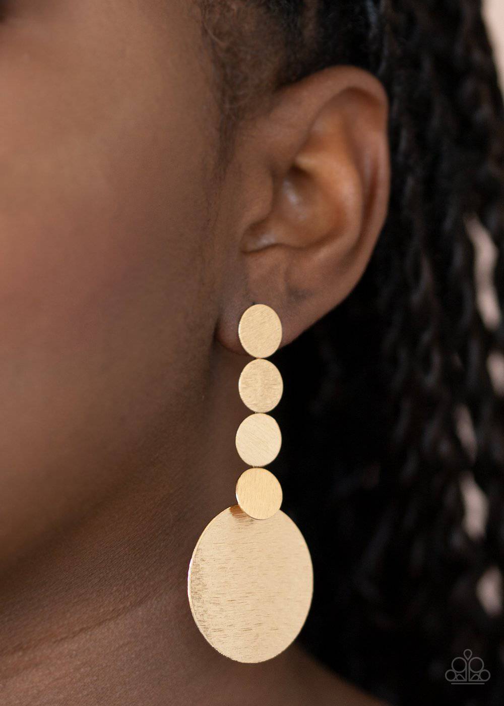 Idolized Illumination - Gold Disc Post Earrings - Paparazzi Accessories - GlaMarous Titi Jewels