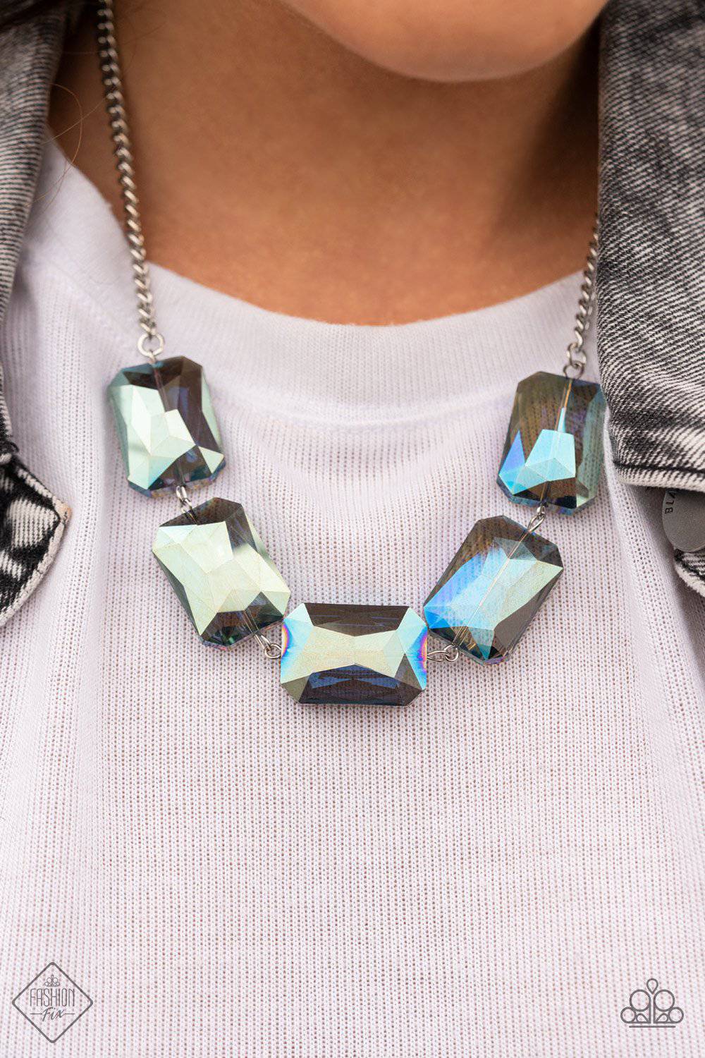 Heard It On The HEIR-Waves - Blue Iridescent Necklace - Paparazzi Accessories - GlaMarous Titi Jewels