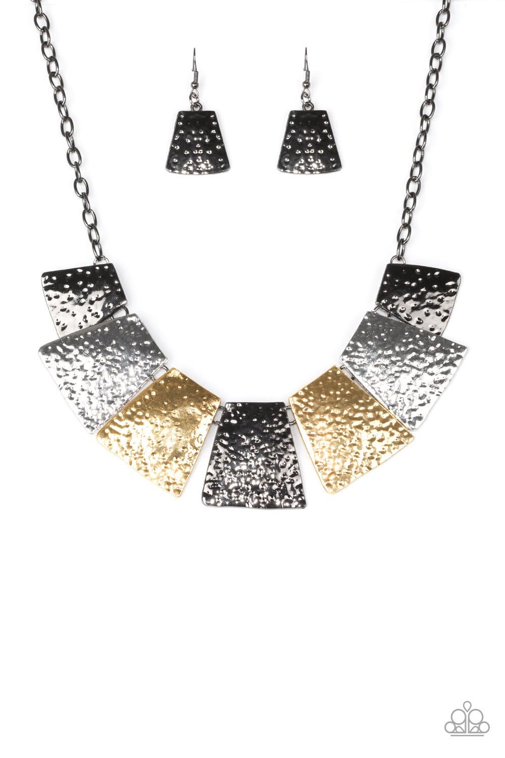 Here Comes The Huntress - Multi Flared Necklace - Paparazzi Accessories - GlaMarous Titi Jewels