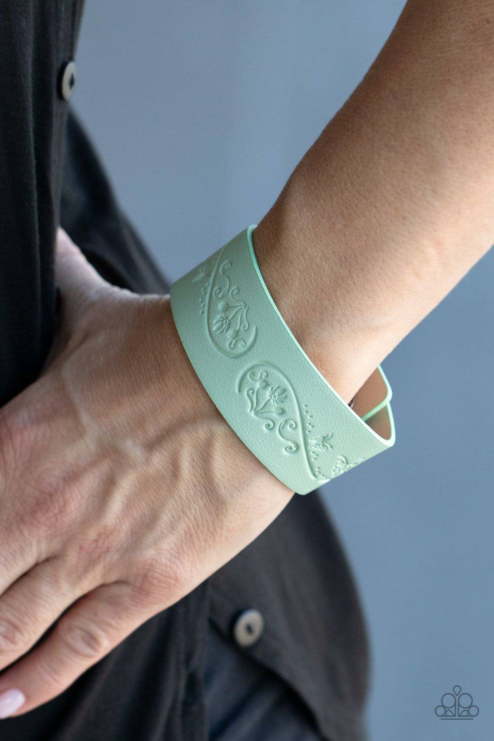 Butterfly Canopy - Green Leather Snap Bracelet - Paparazzi Accessories - GlaMarous Titi Jewels