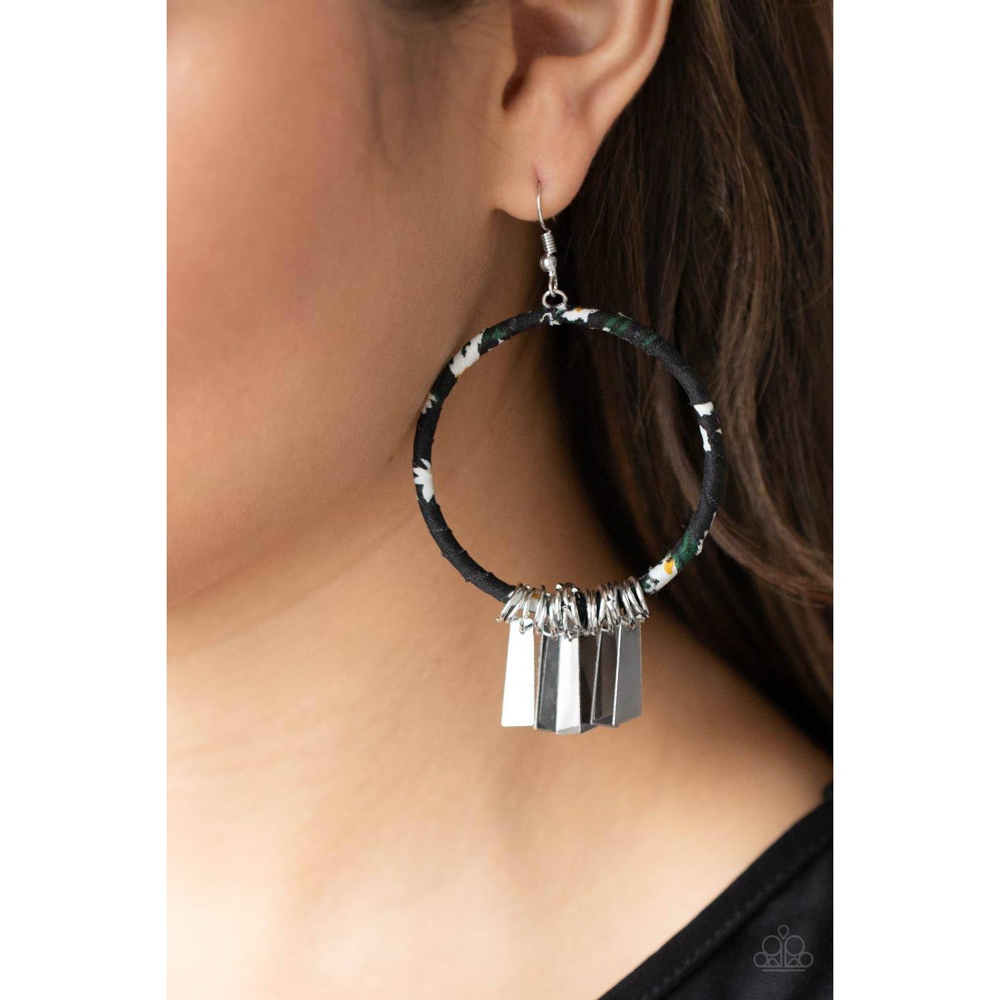 Garden Chimes - Black Earrings - Paparazzi Accessories - GlaMarous Titi Jewels
