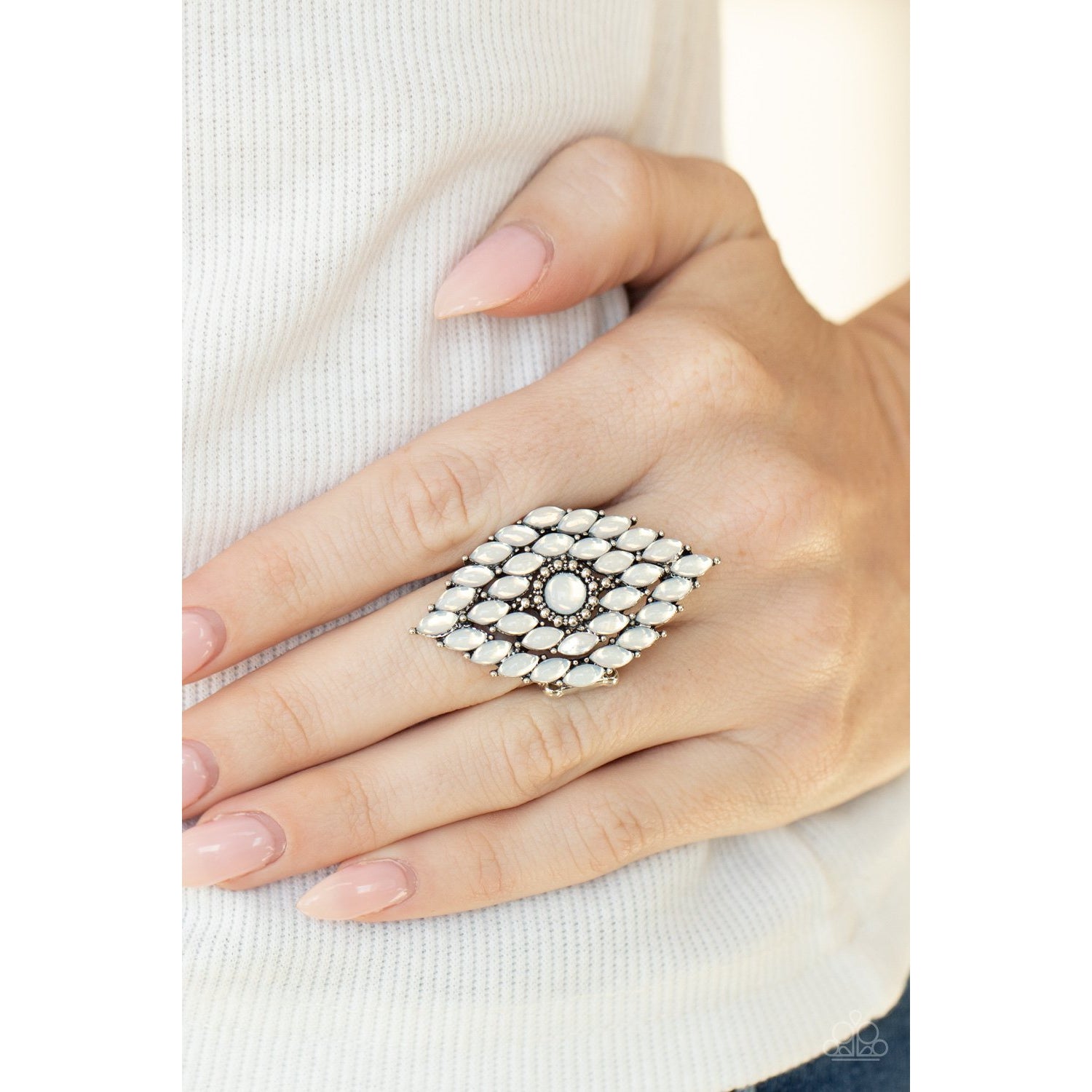 Incandescently Irresistible - White Cat's Eye Ring - Paparazzi Accessories - GlaMarous Titi Jewels