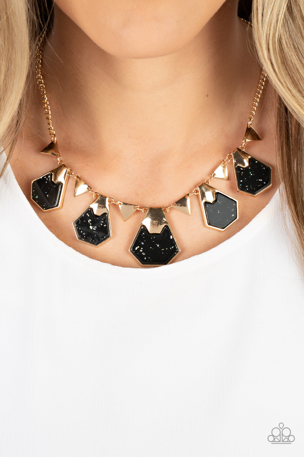 Extra Exclusive - Black Necklace ♥ Paparazzi Accessories