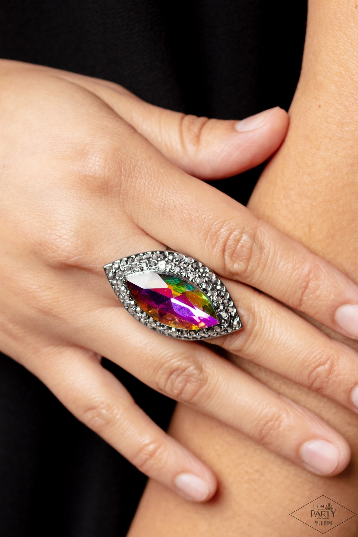 Paparazzi Jaw-Dropping Dazzle - Multi Ring