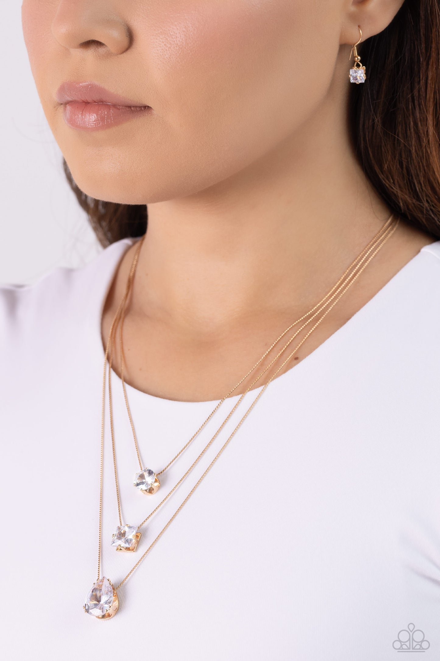 Paparazzi Lustrous Layers - Gold Necklace