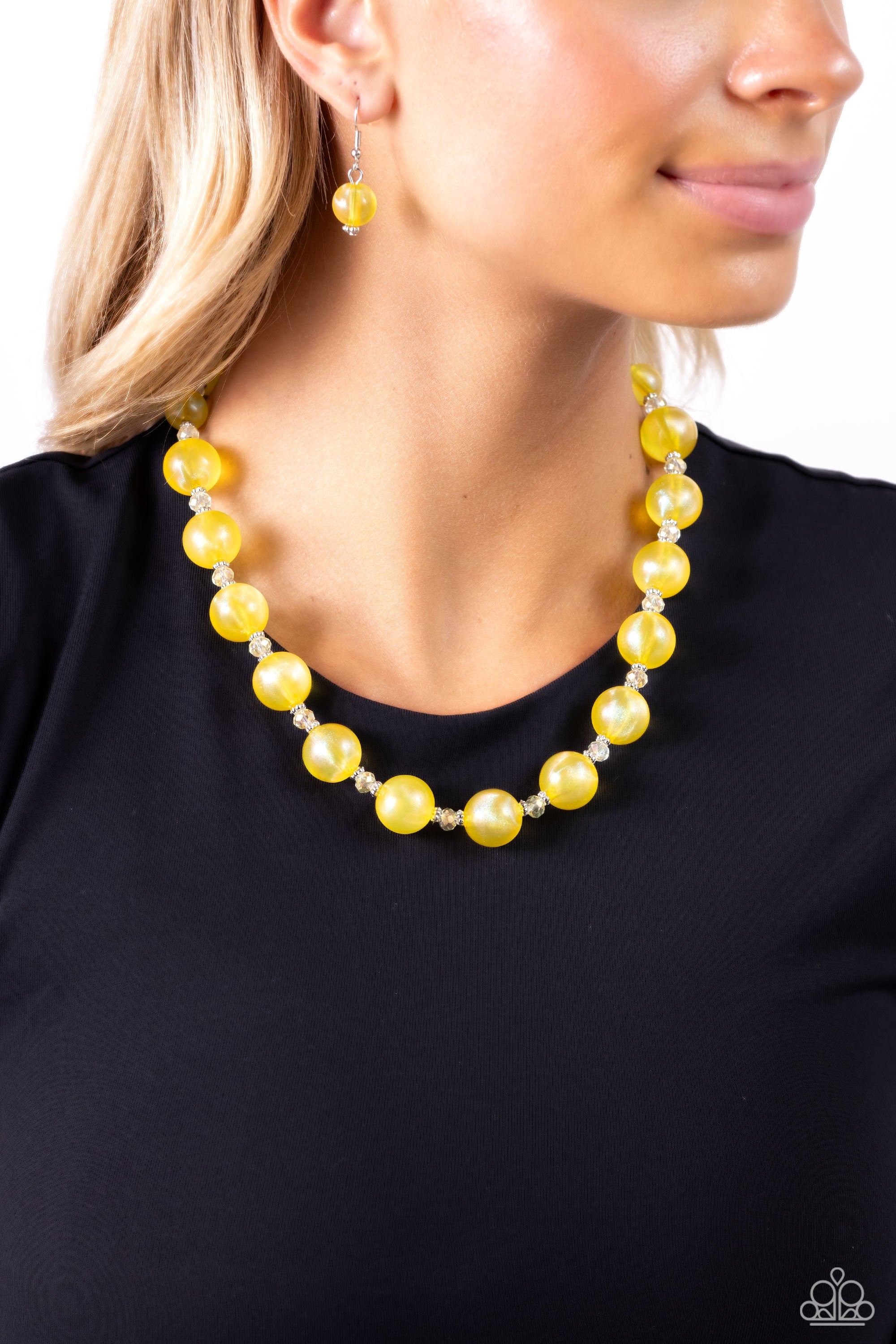 Long yellow clearance necklace paparazzi