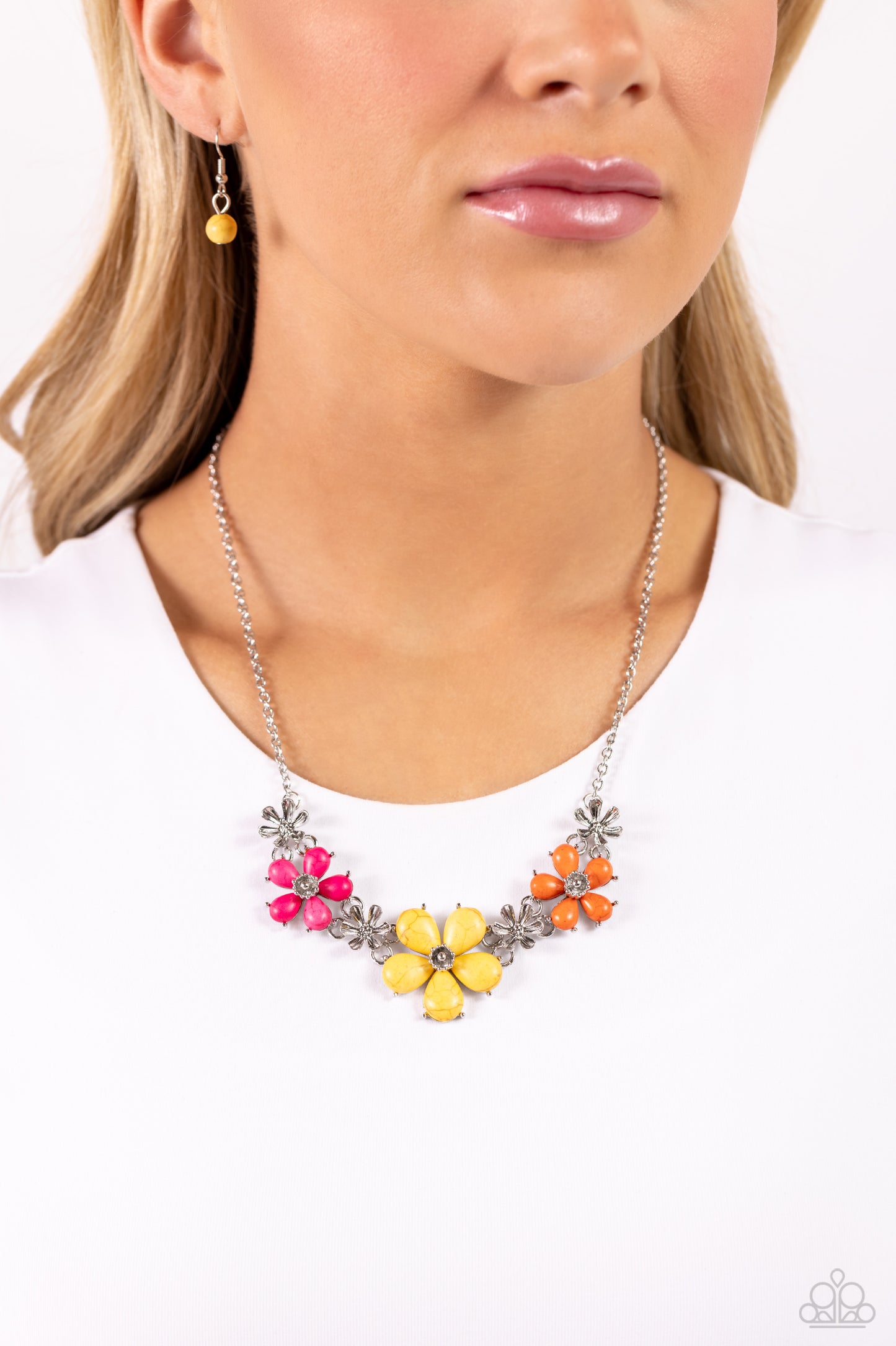 Paparazzi Growing Garland - Yellow Necklace