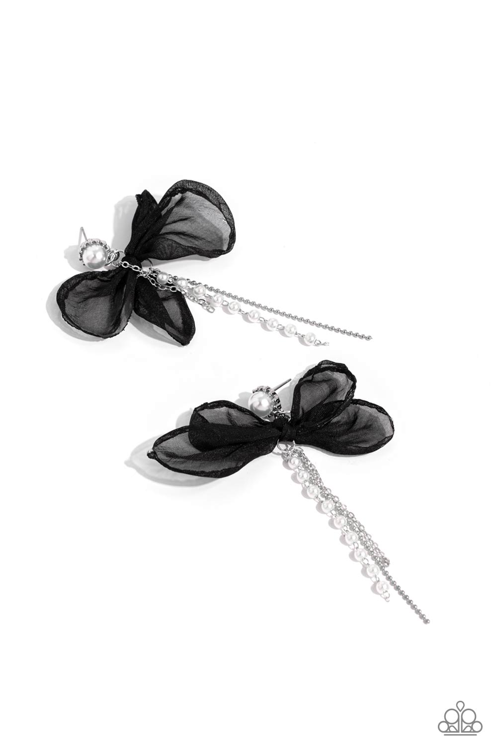 Paparazzi High-Class Heiress - Black Earrings