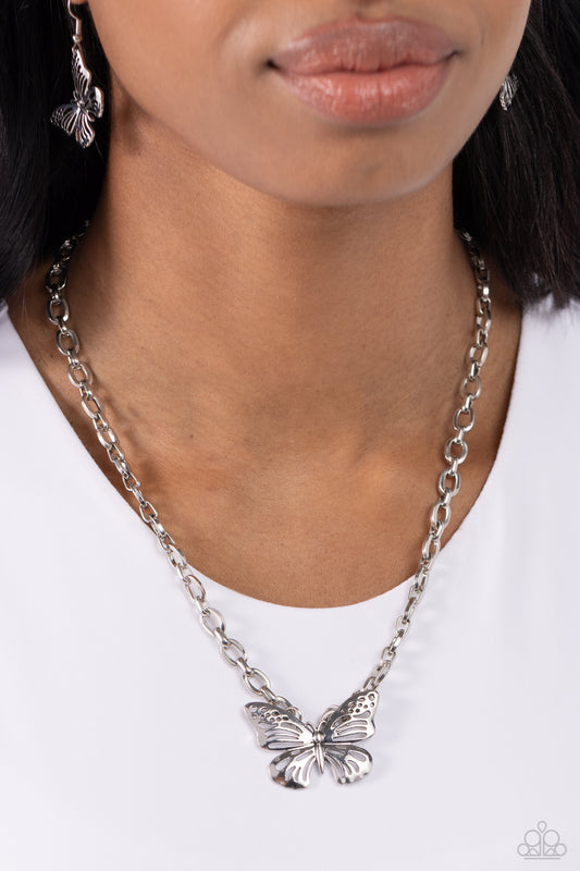 Paparazzi Midair Monochromatic - Silver Necklace