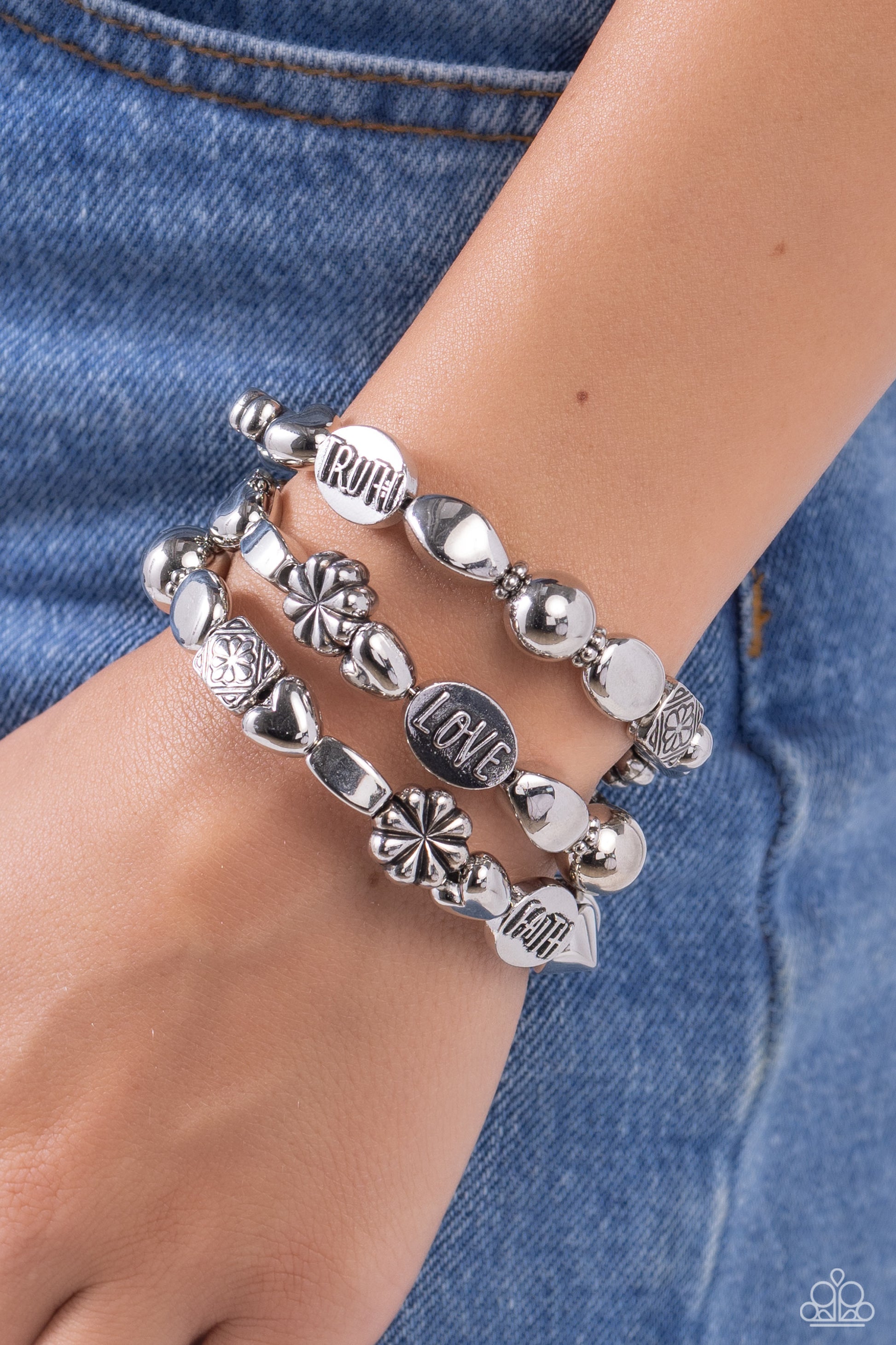 Paparazzi Enchanting Emotion - Silver Bracelet